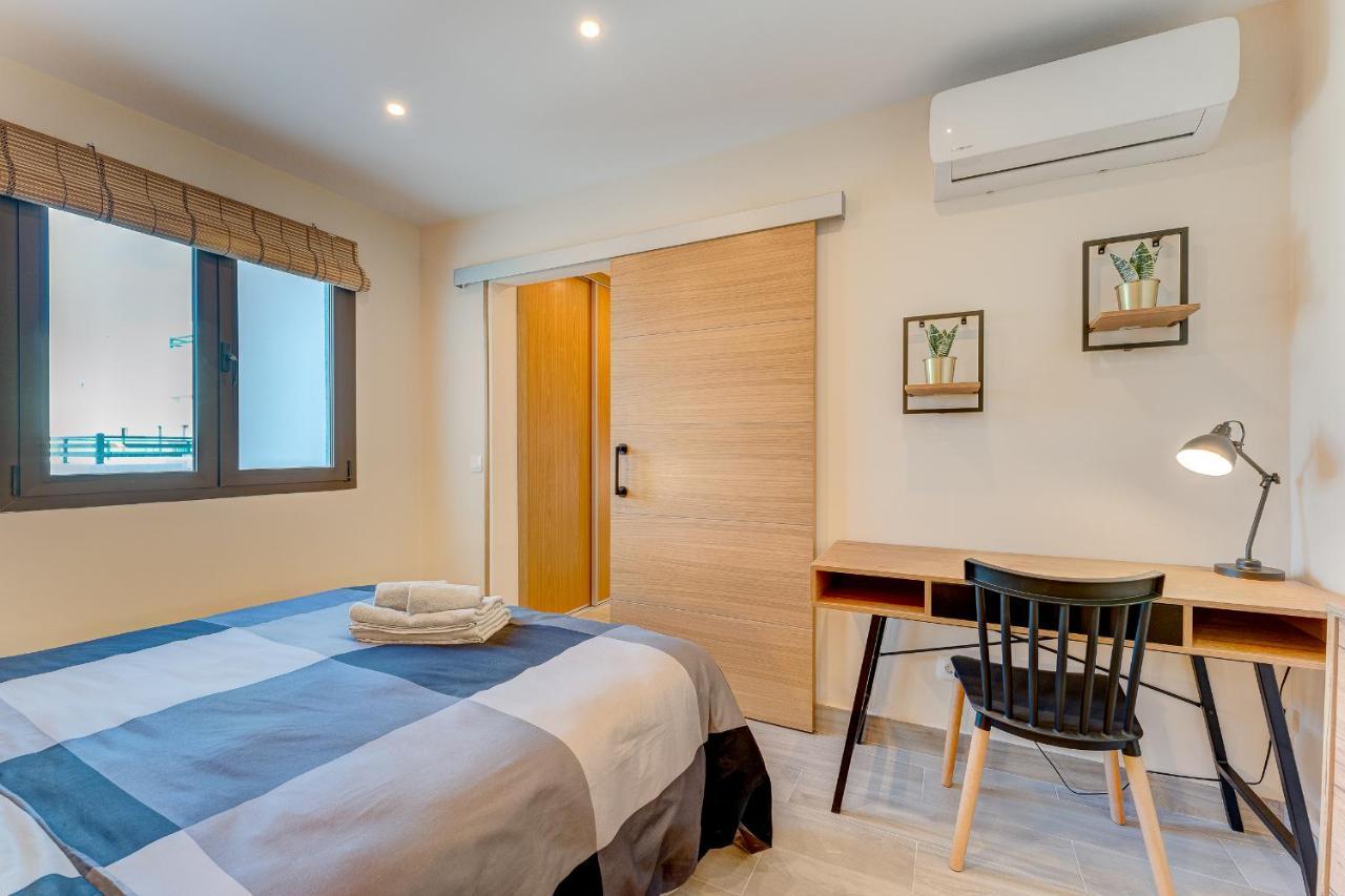 Exclusive 2bedrm Aircon 200m Apartment
