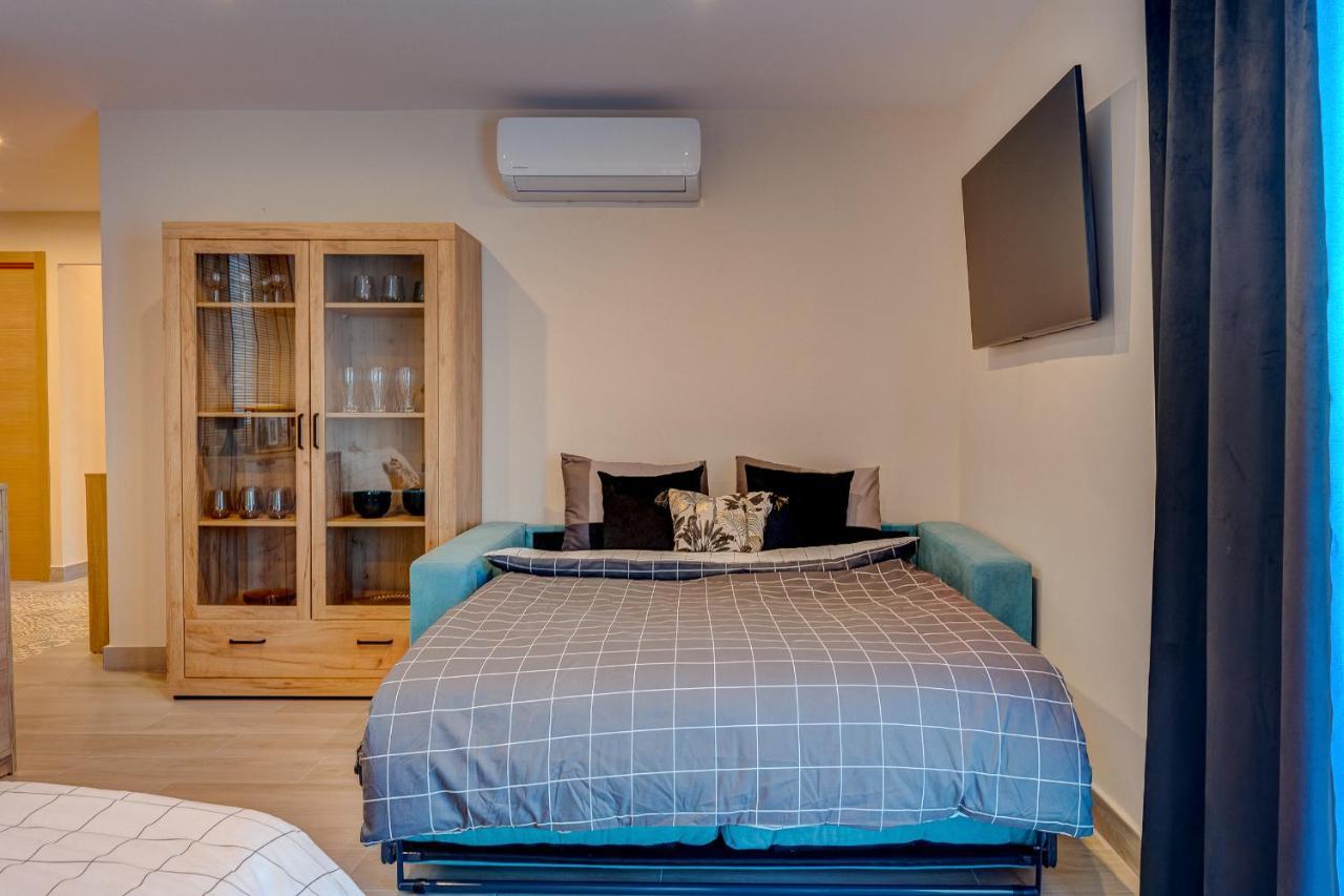 Exclusive 2bedrm Aircon 200m Apartment Costa Adeje (Tenerife)
